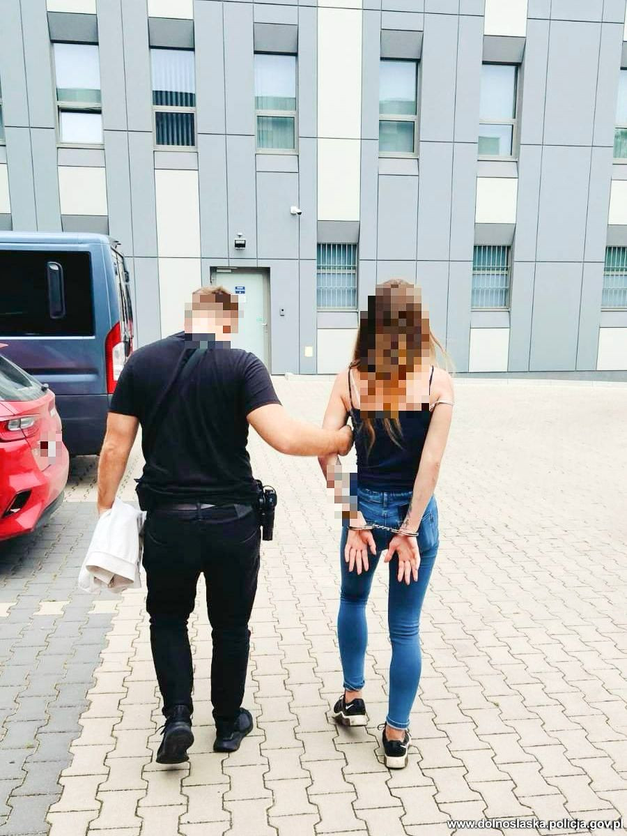 Podejrzani i odzyskane mienie