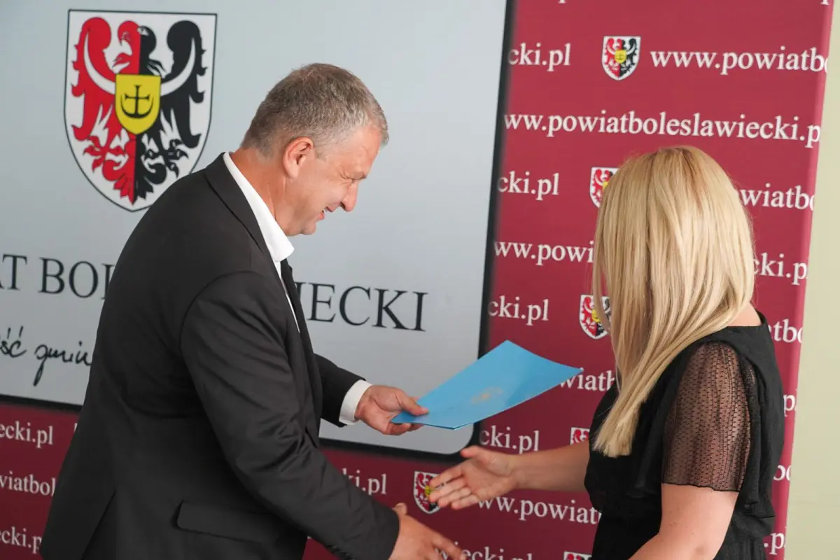 Uroczystość w Starostwie Powiatowym w Bolesławcu