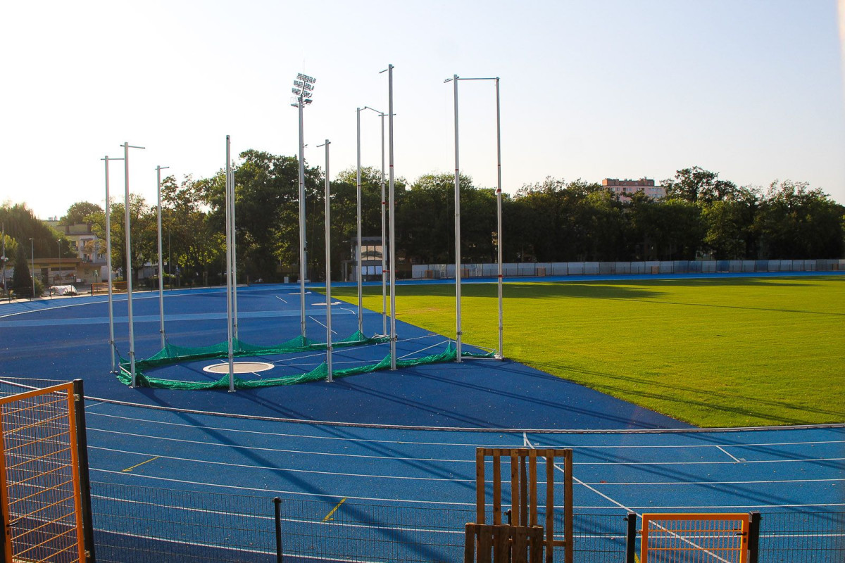 Modernizowany stadion miejski w Bolesławcu
