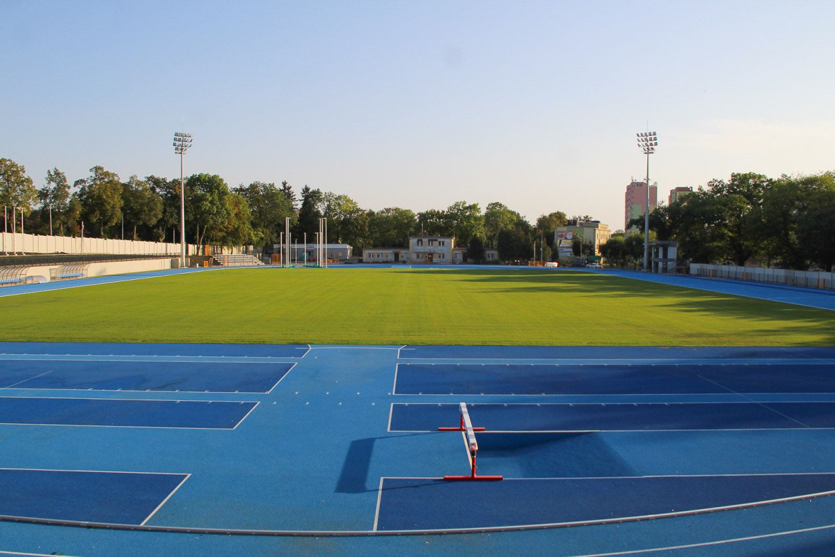 Modernizowany stadion miejski w Bolesławcu