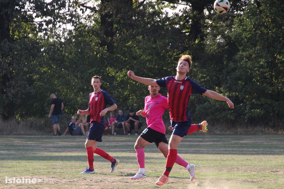 Galeria z meczu KS Kolonia Bolesławiec - KS Piast Czerwona Woda