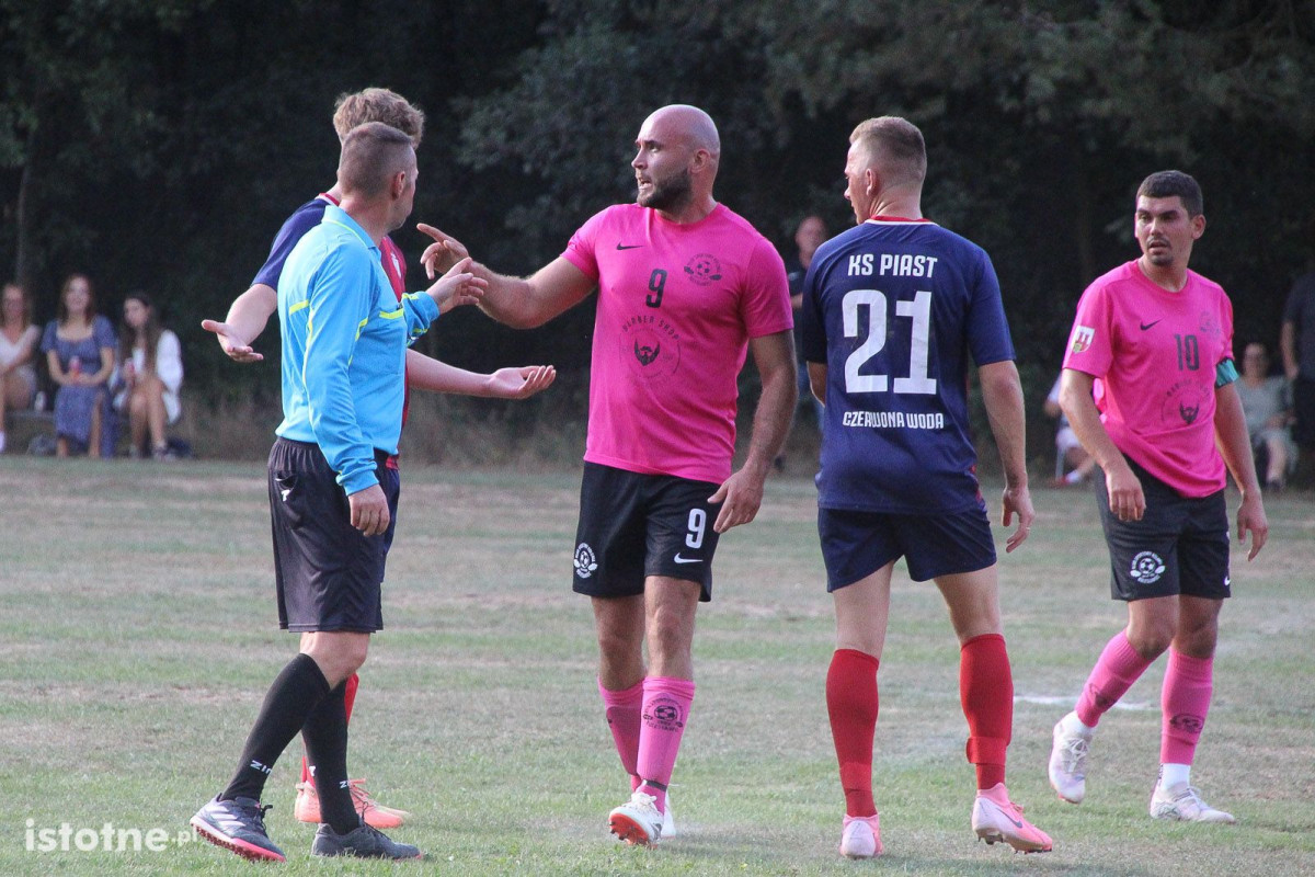 Galeria z meczu KS Kolonia Bolesławiec - KS Piast Czerwona Woda