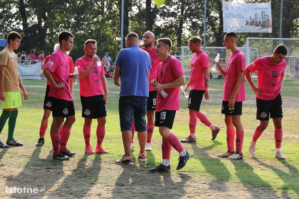 Galeria z meczu KS Kolonia Bolesławiec - KS Piast Czerwona Woda