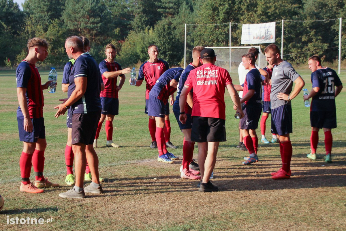 Galeria z meczu KS Kolonia Bolesławiec - KS Piast Czerwona Woda