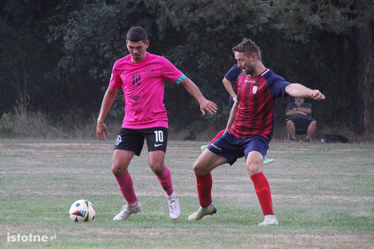 Galeria z meczu KS Kolonia Bolesławiec - KS Piast Czerwona Woda