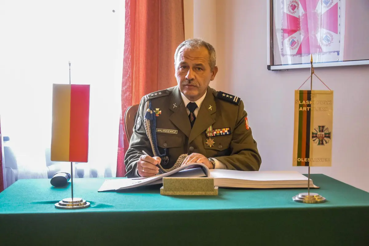 Uroczystość w 23 Śląskim Pułku Artylerii w Bolesławcu