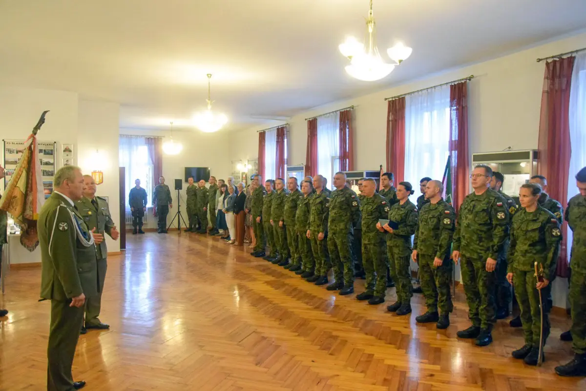 Uroczystość w 23 Śląskim Pułku Artylerii w Bolesławcu