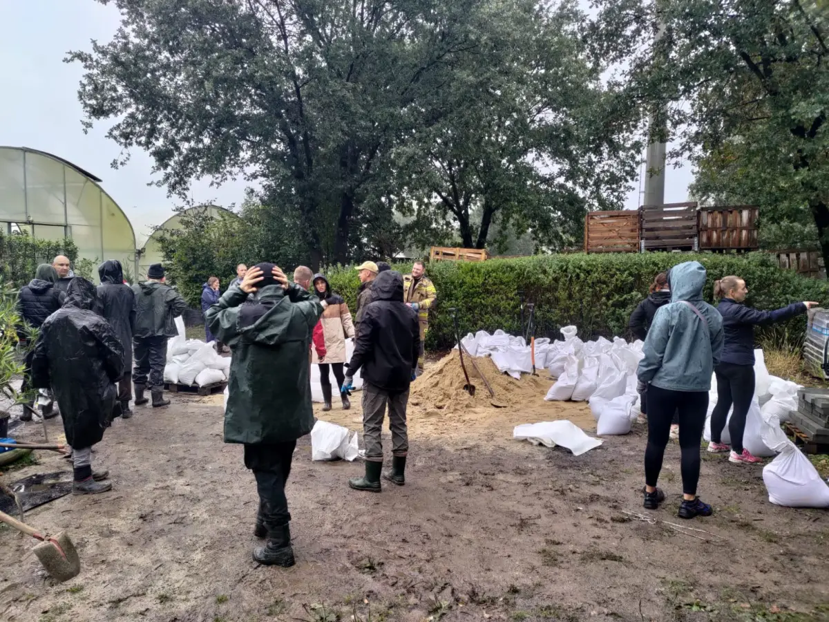 Budowa wałów przy ulicy Bema w Bolesławcu
