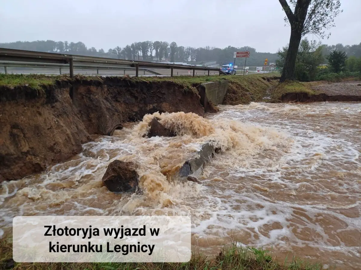 Zalane drogi w powiecie złotoryjskim