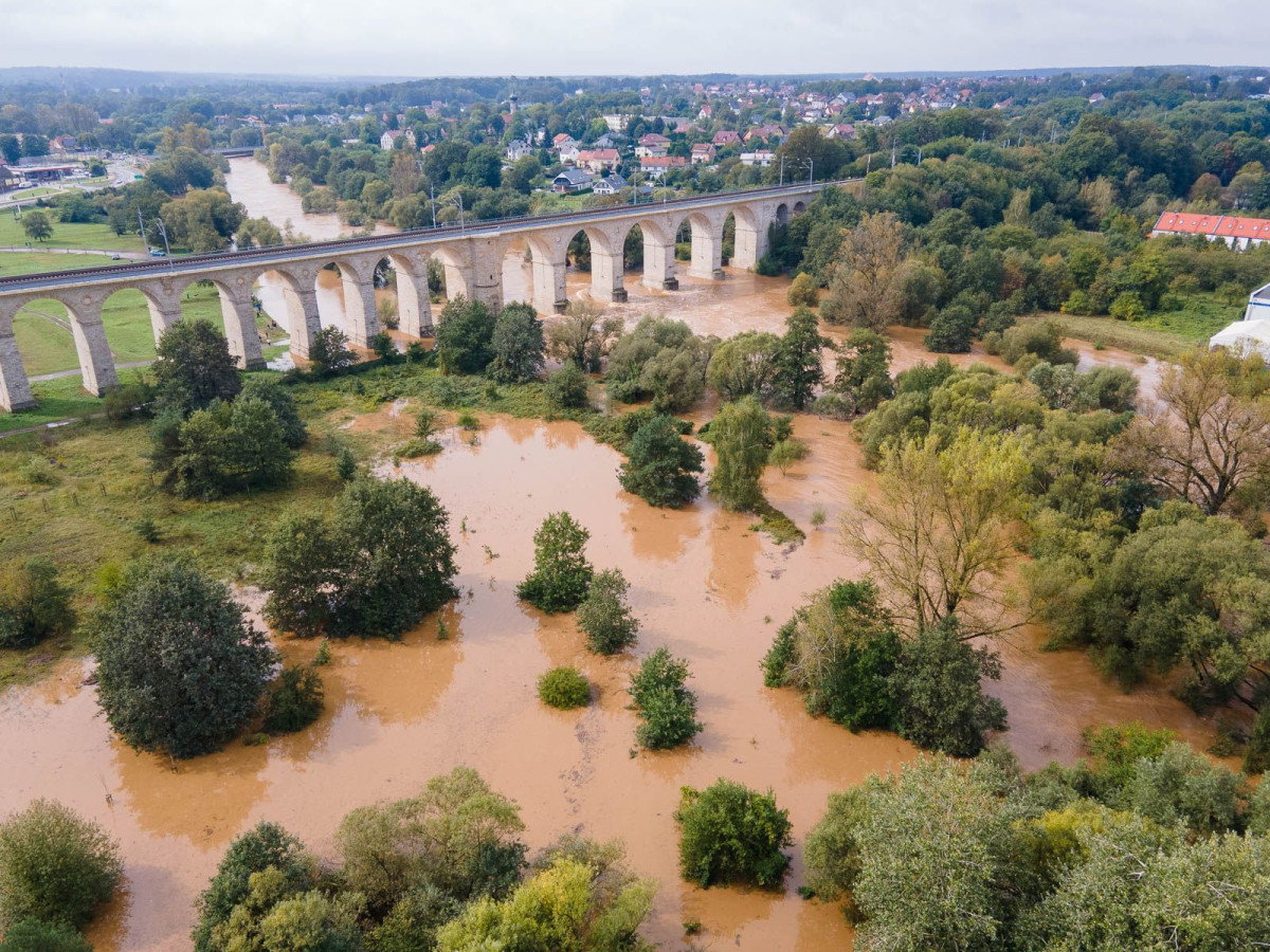 Zalane tereny w Bolesławcu (widok z drona)