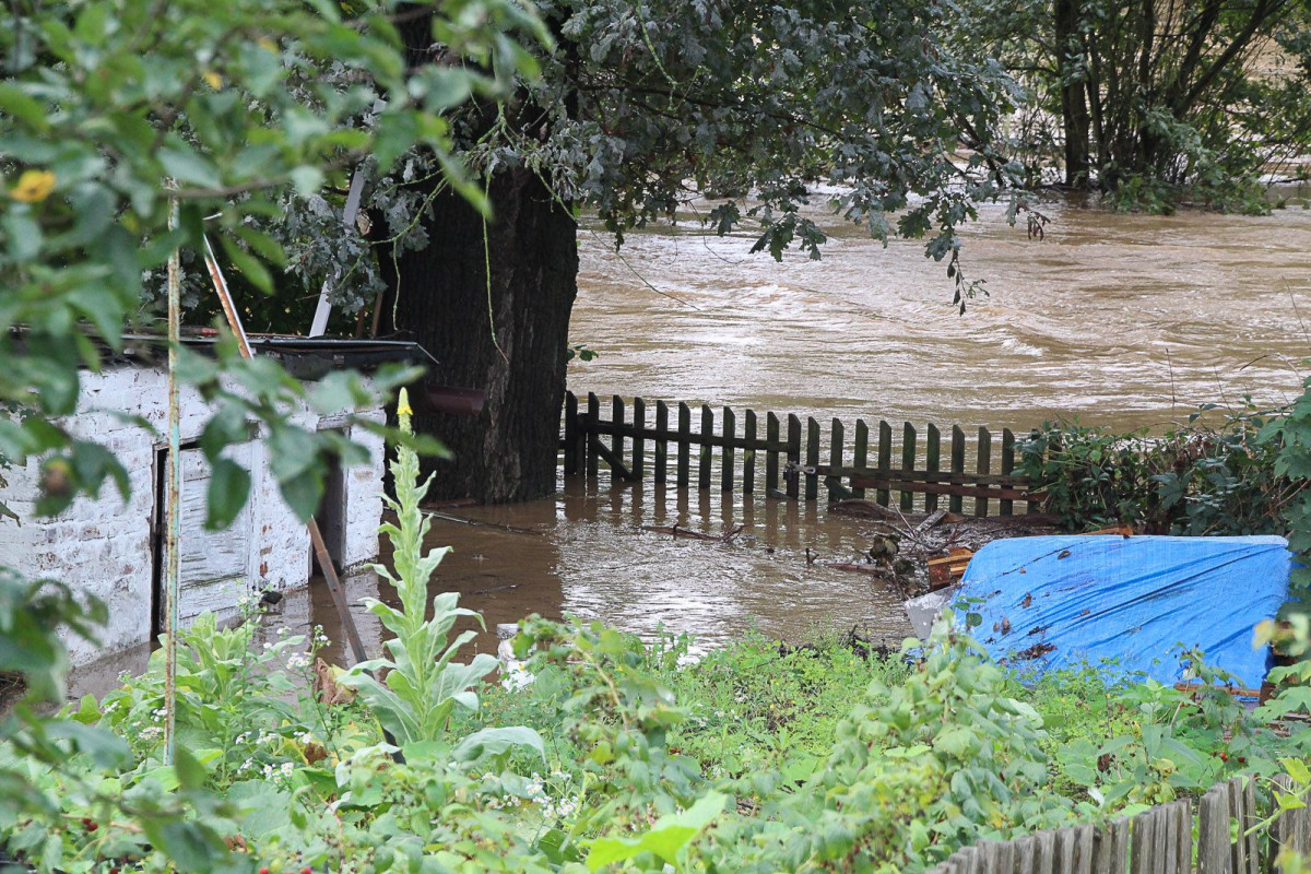 Zalany bulwar nad Bobrem