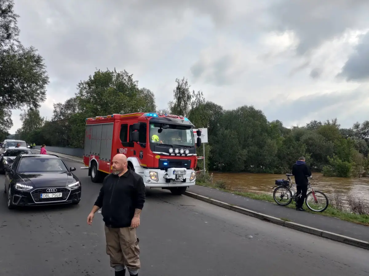 Teren przy moście na ulicy Mostowej