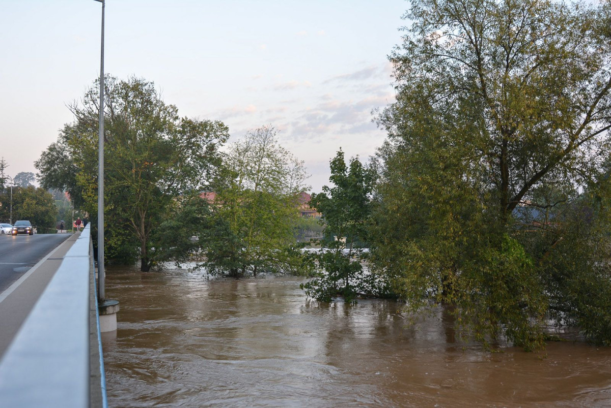 Sytuacja przy Mostowej (około godz. 7:00)