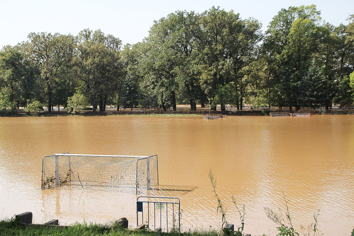 Woda powoli opada i odsłania to, co zniszczyła