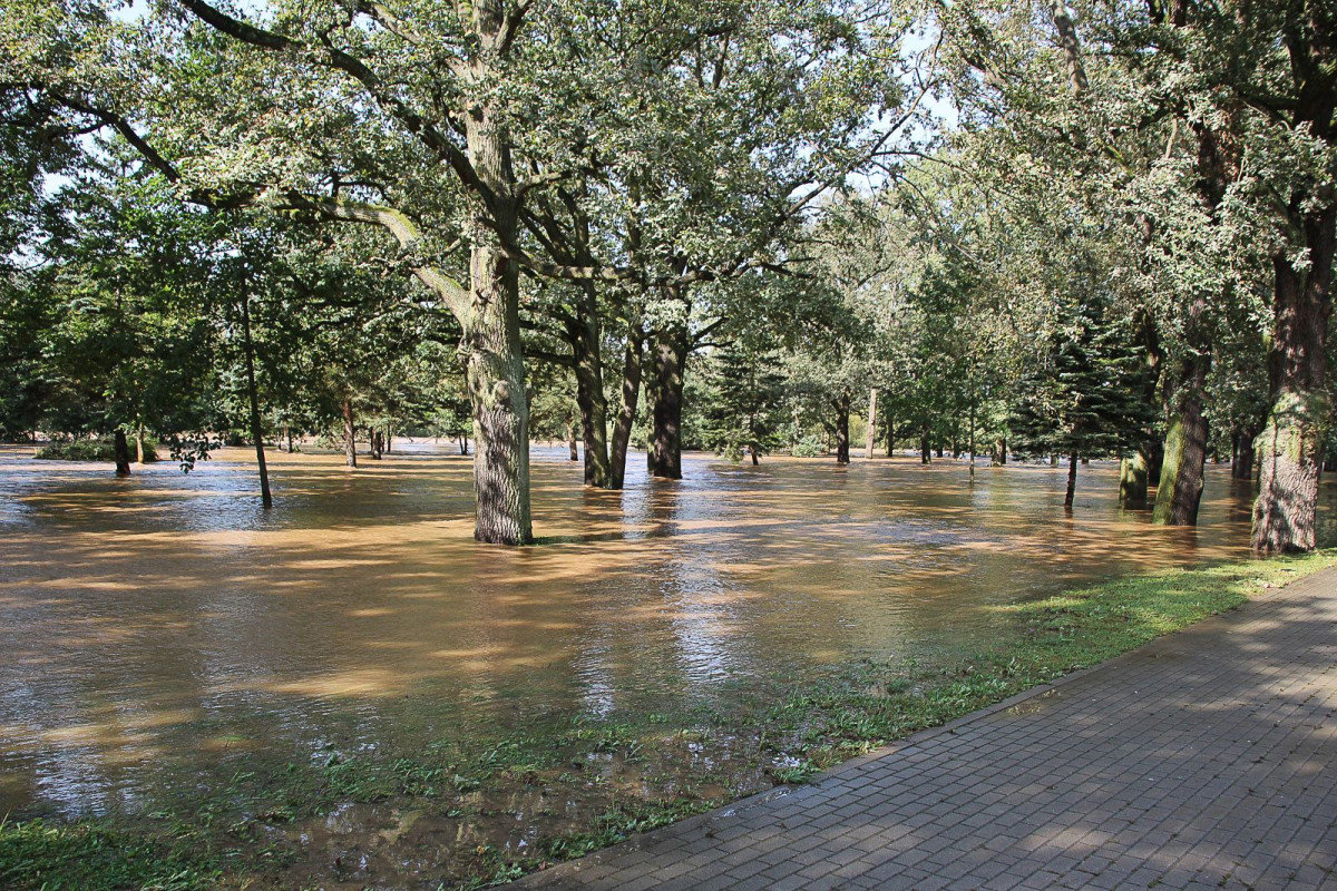 Woda powoli opada i odsłania to, co zniszczyła