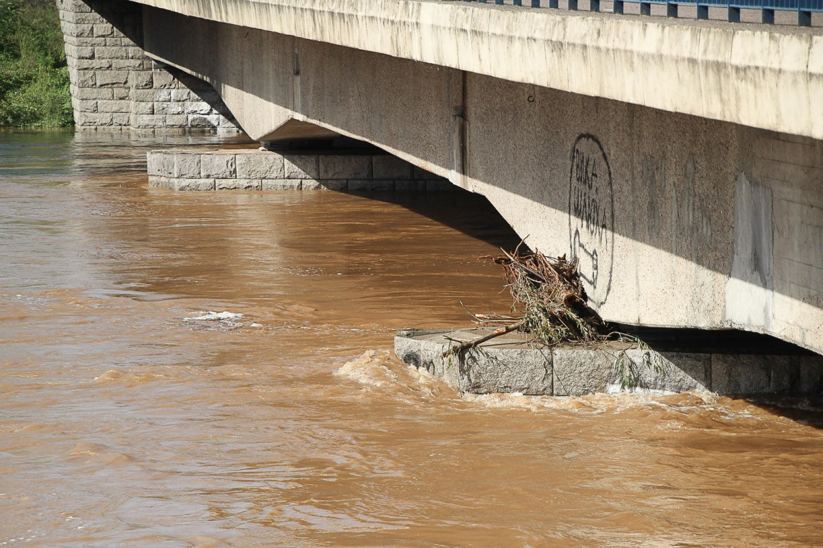 Woda powoli opada i odsłania to, co zniszczyła
