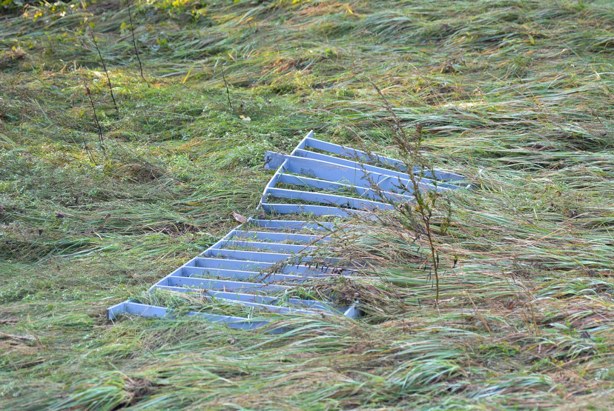 Poziom wody w Bobrze (zdjęcia wykonane około godziny 9.00)