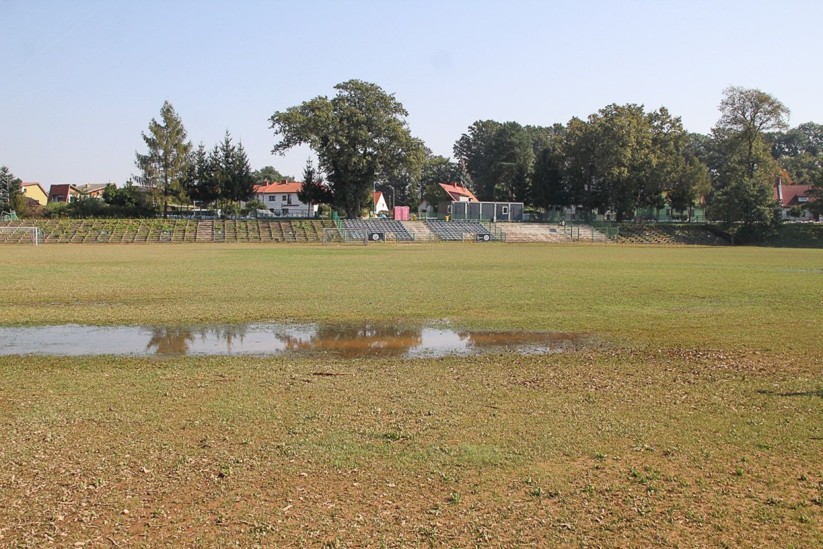 Tak dziś wygląda stadion przy ulicy Rajskiej po powodzi