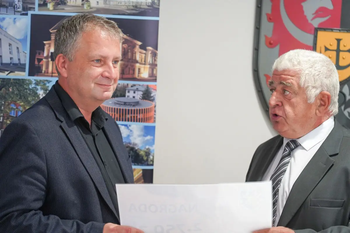 Uroczystość na sesji Rady Powiatu Bolesławieckiego