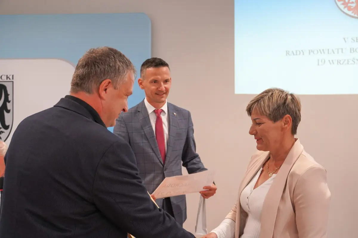 Uroczystość na sesji Rady Powiatu Bolesławieckiego