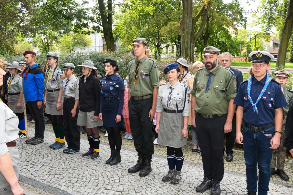 Harcerze w czasie obchodów 85. rocznicy powstania Szarych Szeregów