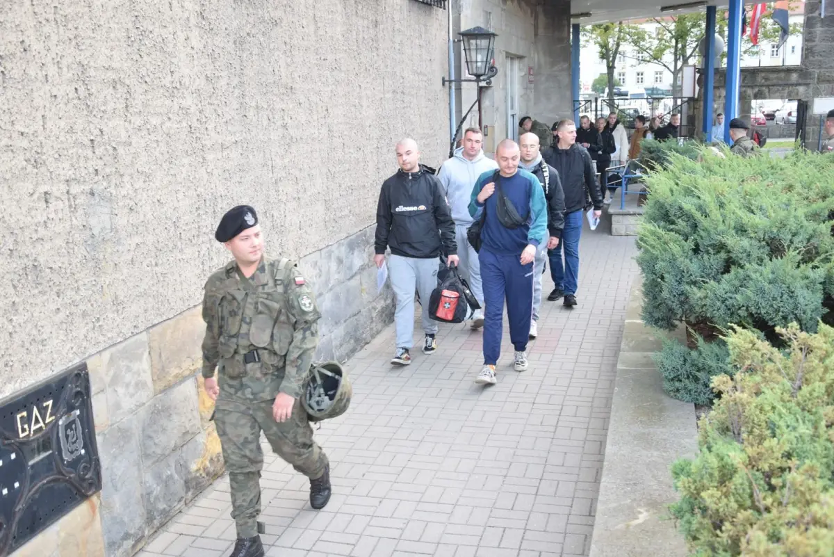 8. tegoroczny turnus Dobrowolnej Zasadniczej Służby Wojskowej rozpoczęty