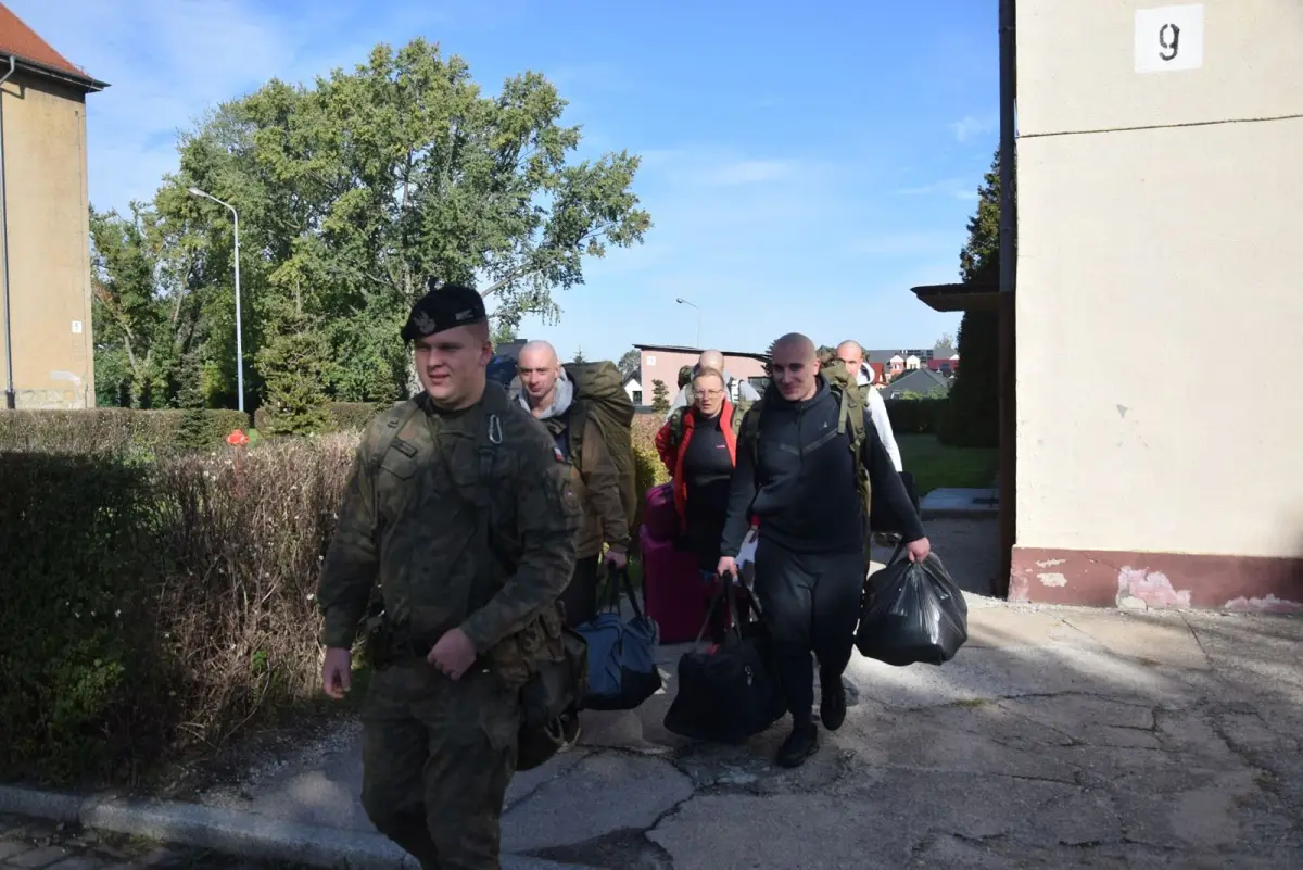 8. tegoroczny turnus Dobrowolnej Zasadniczej Służby Wojskowej rozpoczęty