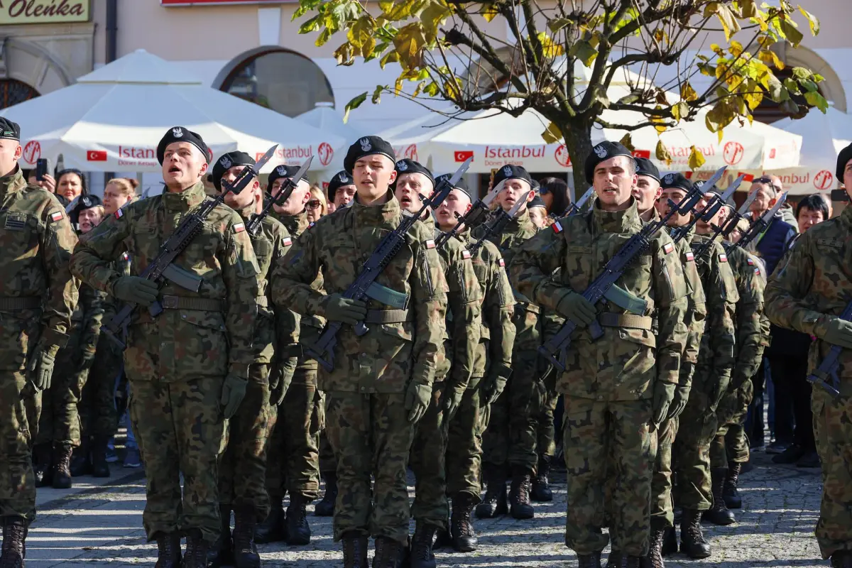 Military oath in Bolesławiec market square