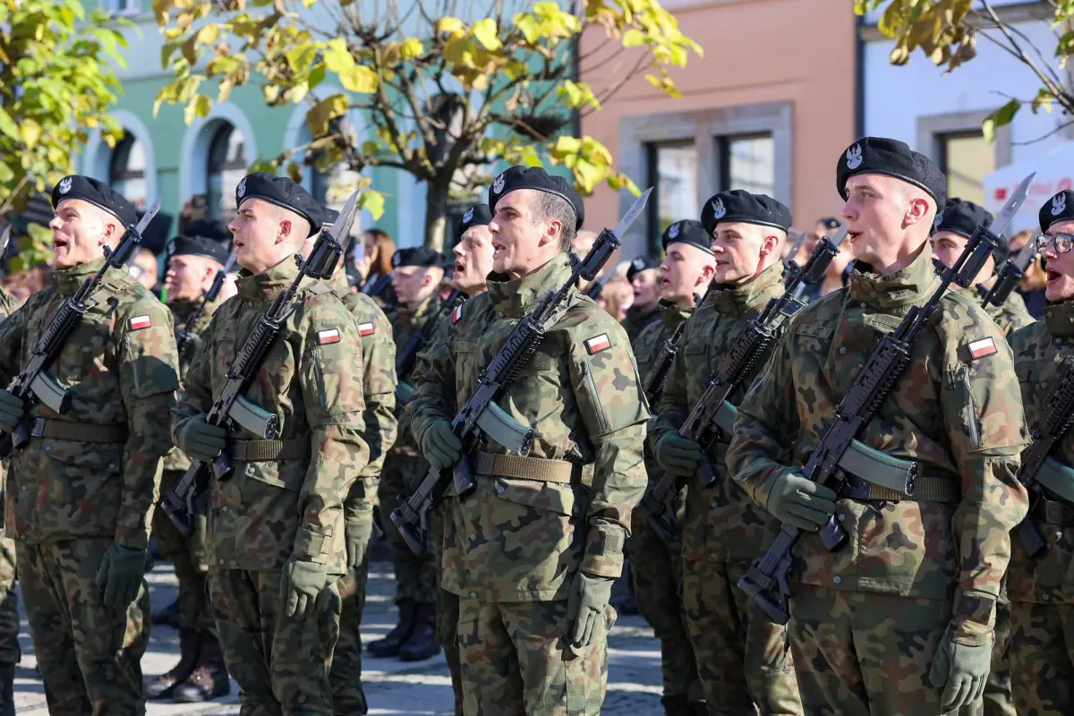 Military oath in Bolesławiec market square