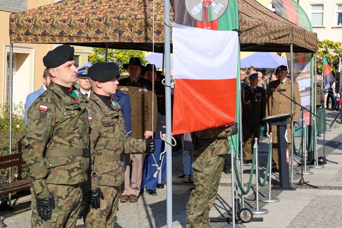 Military oath in Bolesławiec market square