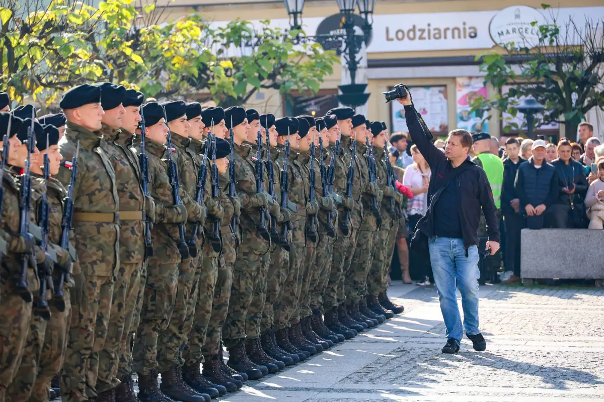 Military oath in Bolesławiec market square