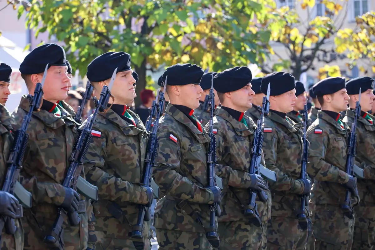 Military oath in Bolesławiec market square