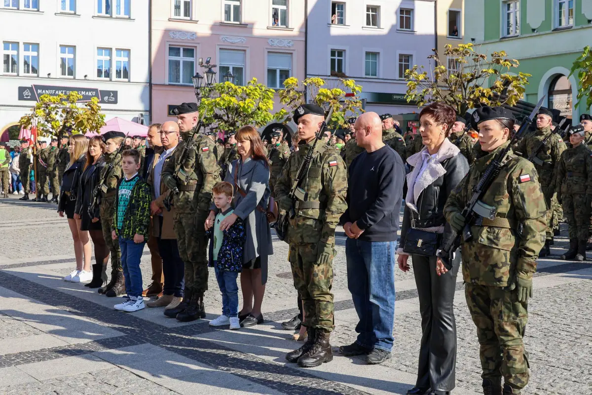 Military oath in Bolesławiec market square