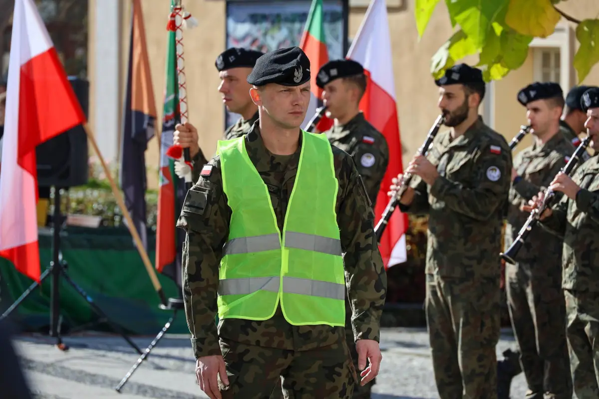 Military oath in Bolesławiec market square