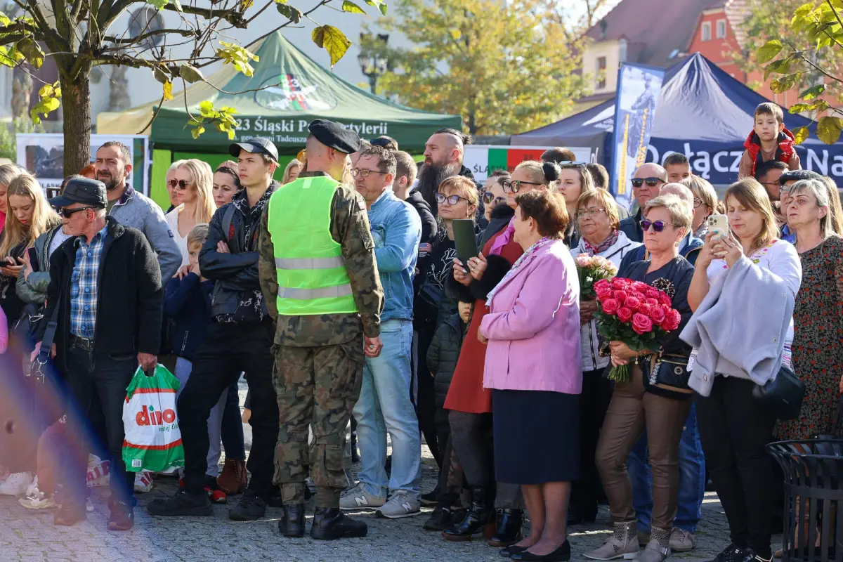 Military oath in Bolesławiec market square