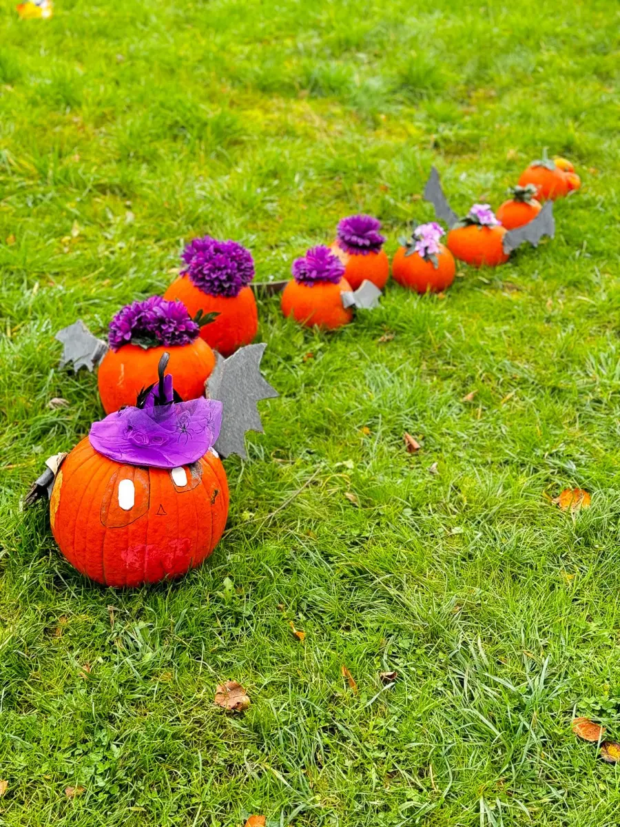 Halloweenowa wystawa w Oxpressie