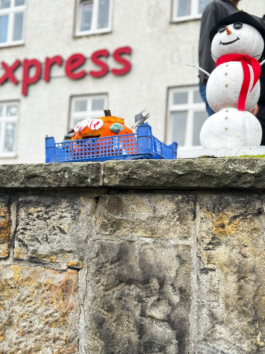 Halloweenowa wystawa w Oxpressie