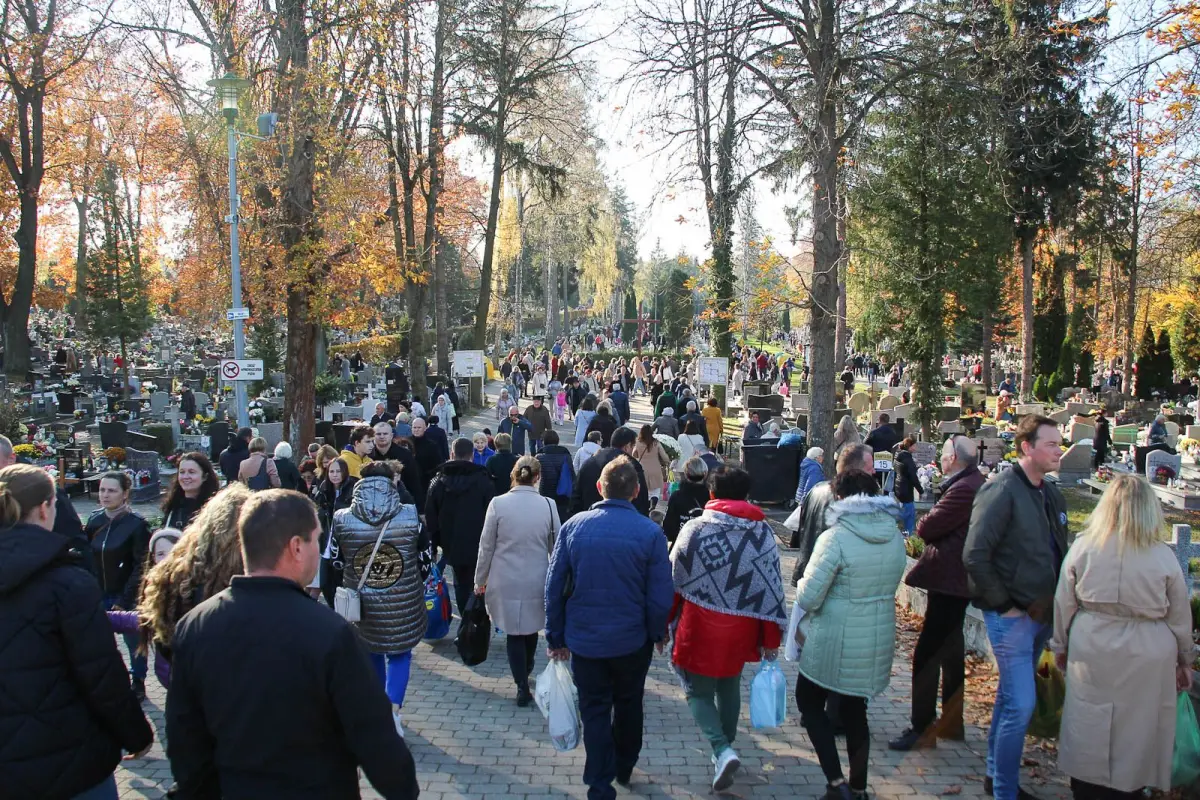 Cmentarz w Bolesławcu - 1 listopada 2024