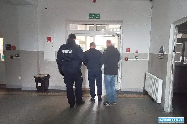 Podejrzany i banknot