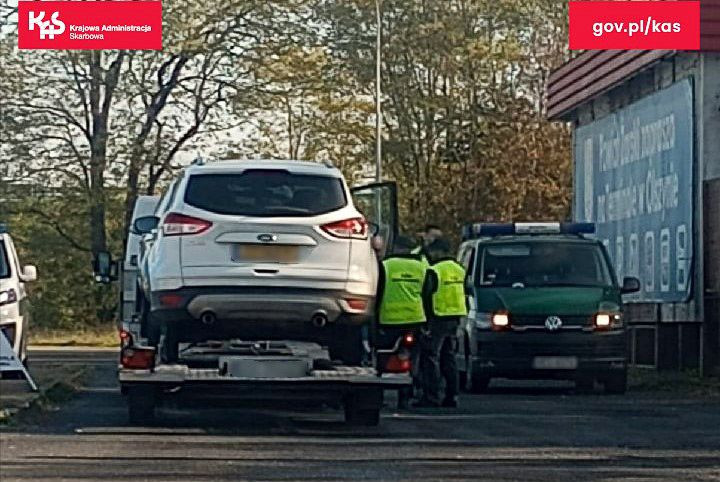 Podejrzany, narkotyki i pojazd