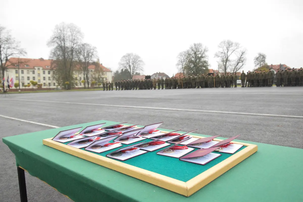 Obchody Święta Niepodległości w bolesławieckiej jednostce