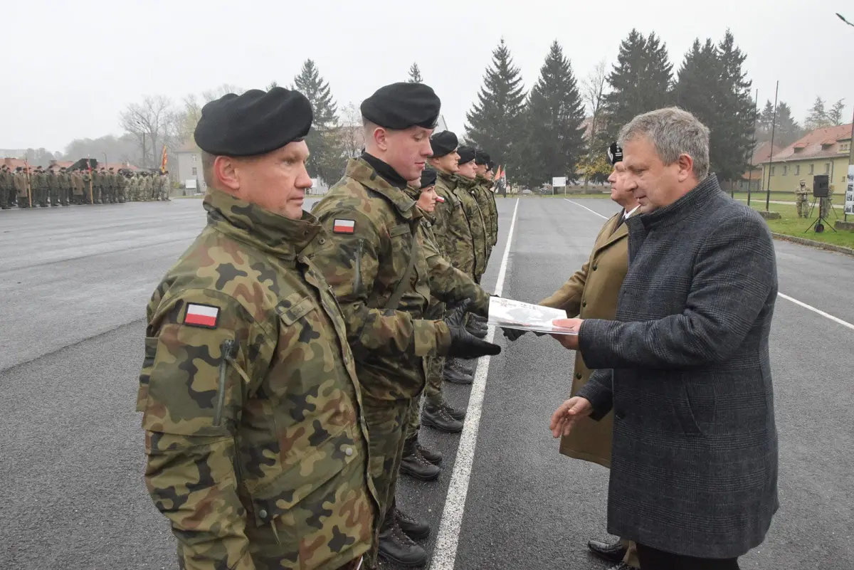 Obchody Święta Niepodległości w bolesławieckiej jednostce