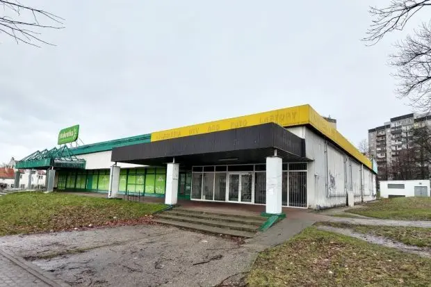 Магазин «Stokrotka» на вул. Bolesława Chrobrego