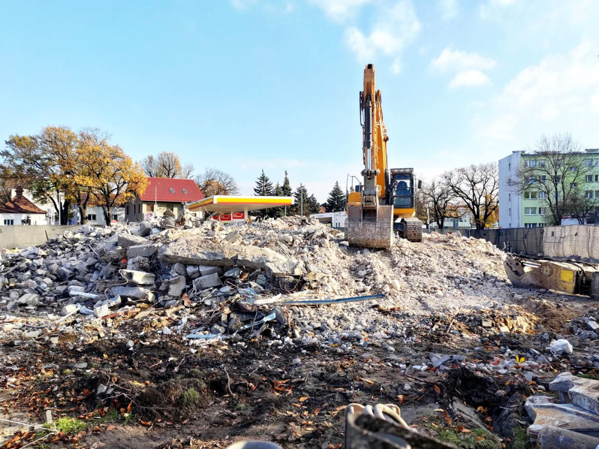 Tyle zostało po budynku Bolko. Pozostały fotografie i wspomnienia