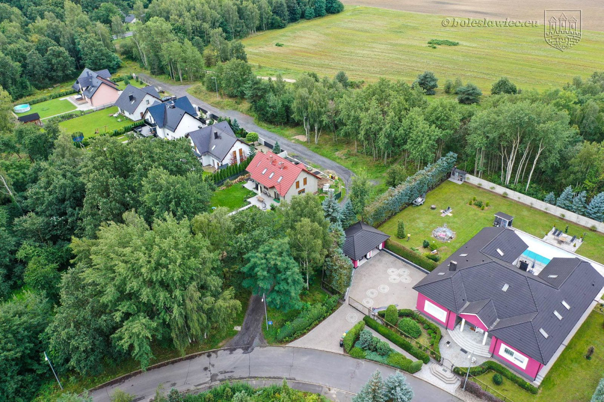 Rusza budowa drogi przy Czerwonych Maków