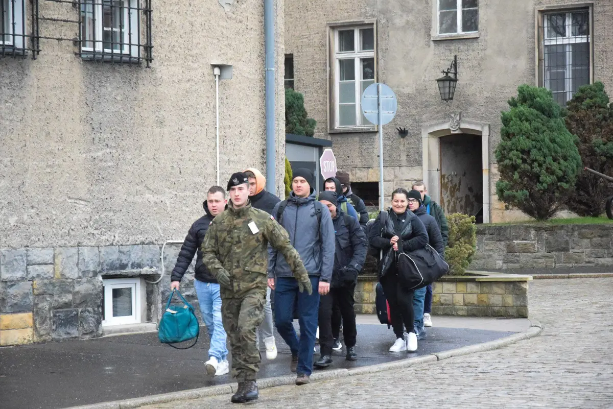 Nowi ochotnicy w bolesławieckim pułku