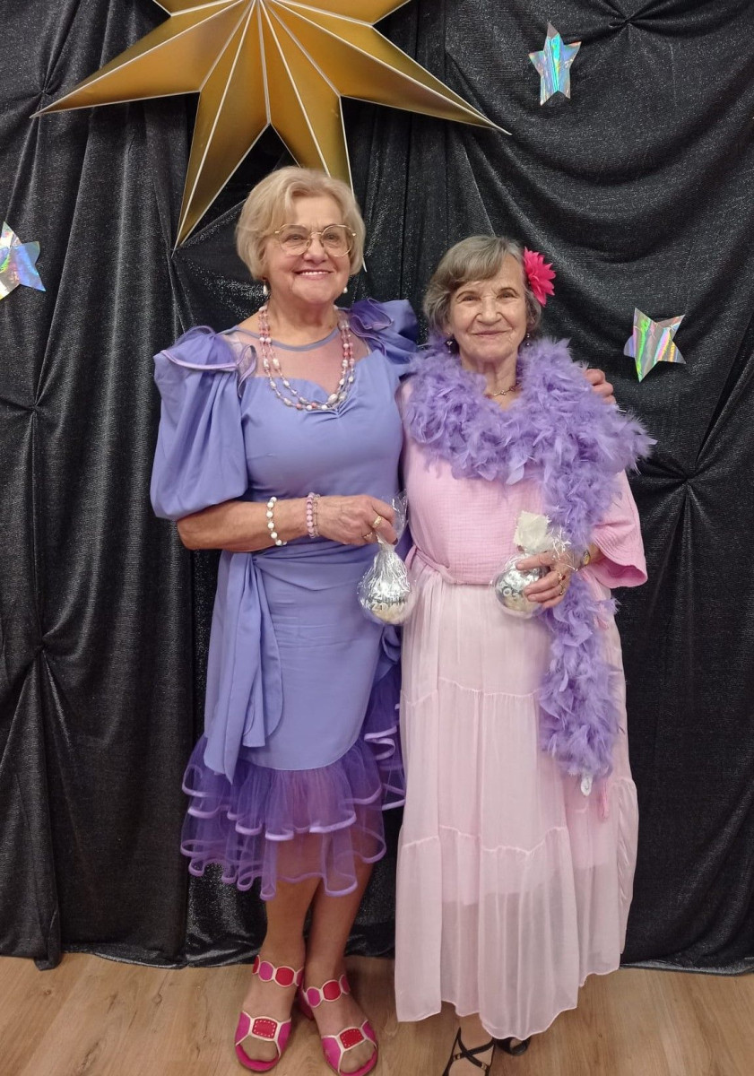 Seniorzy tańczyli z gwiazdami