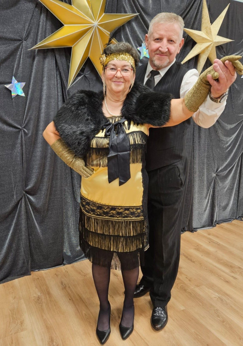 Seniorzy tańczyli z gwiazdami