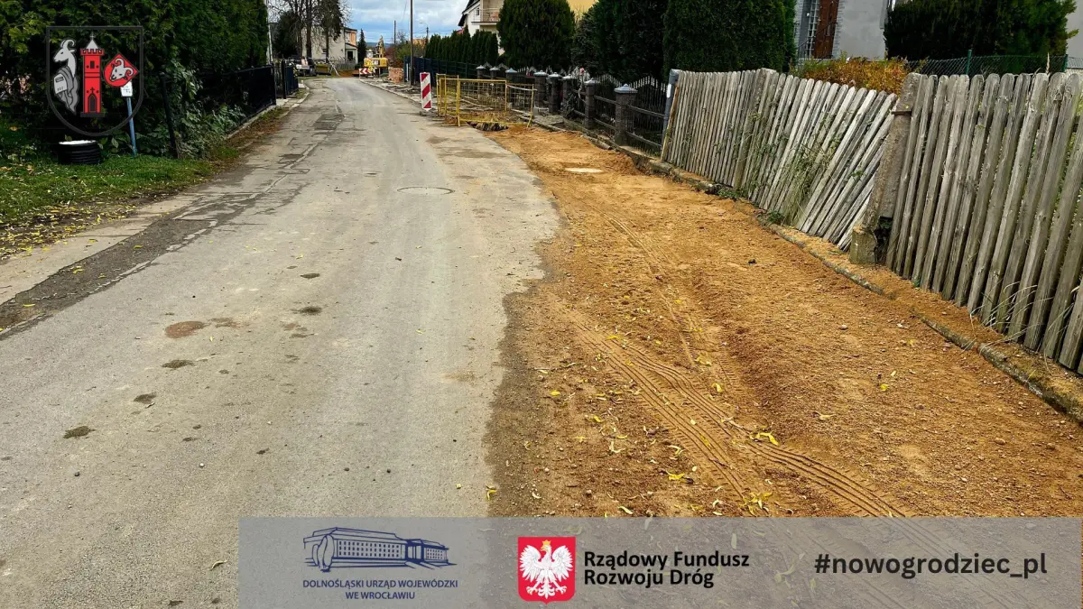 Przebudowa drogi gminnej – ul. A. Mickiewicza w Nowogrodźcu