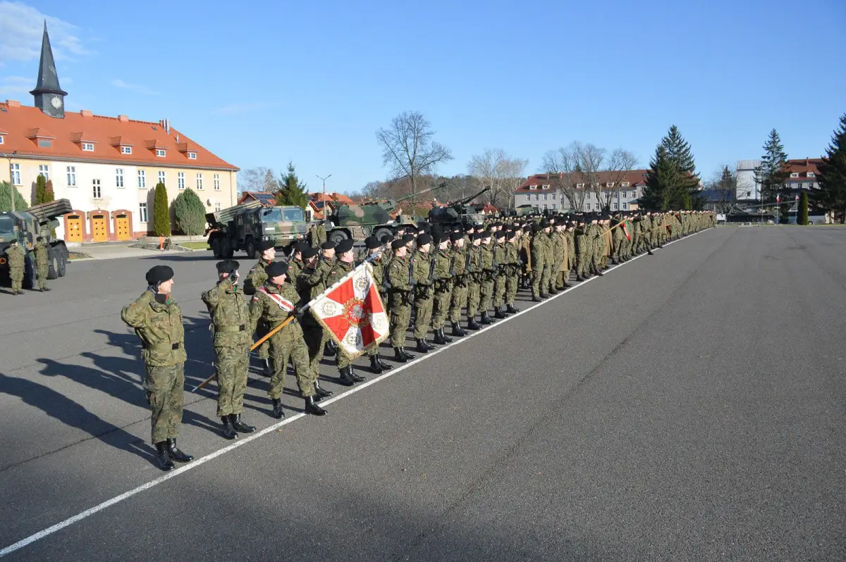 Uroczystość w 23 Śląskim Pułku Artylerii w Bolesławcu
